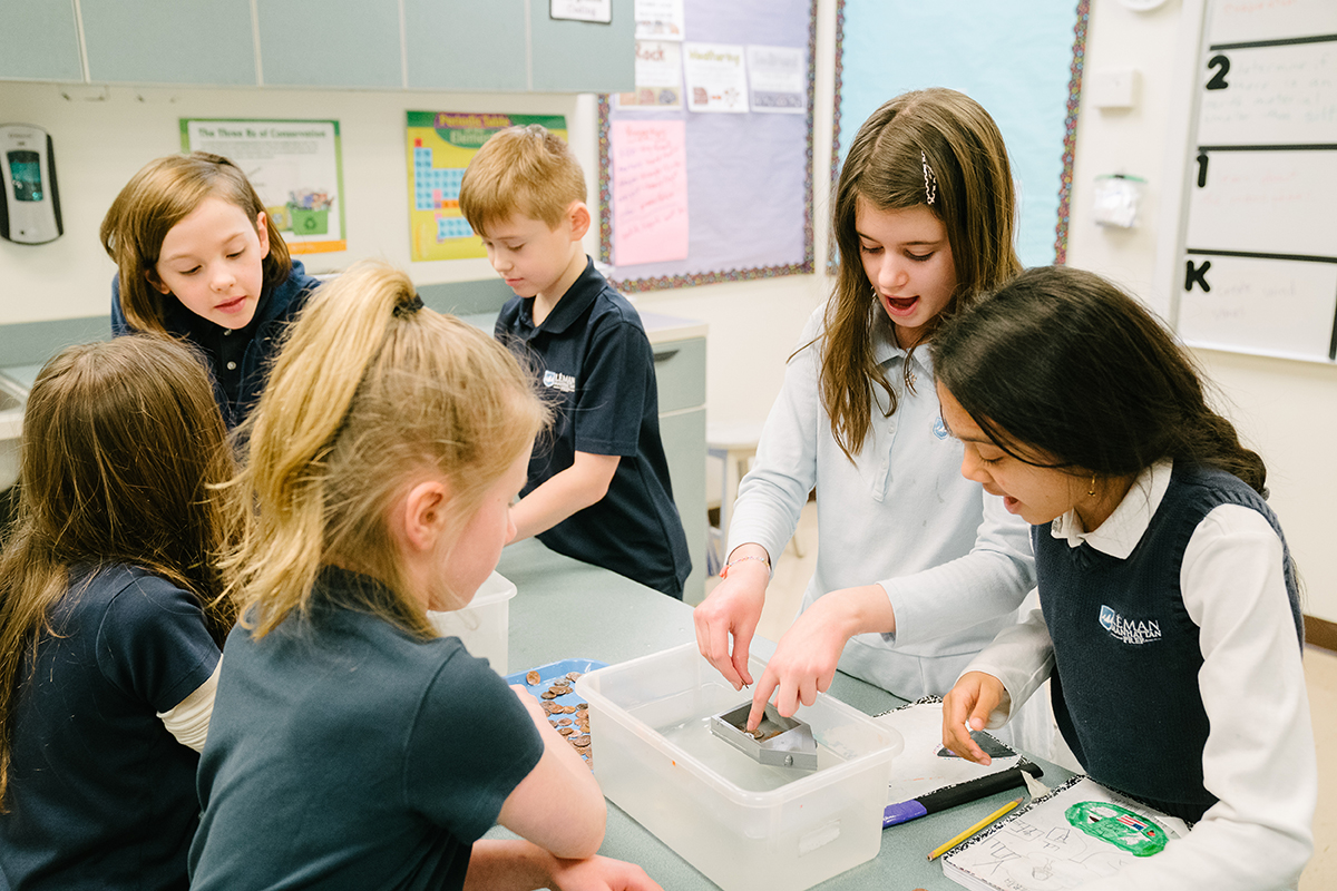 Children do a science experiment